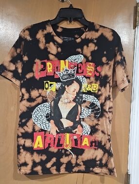 MAC Cosmetics Black and Tan Tie-Dye Aaliyah Graphic Tee - Red & Yellow Print